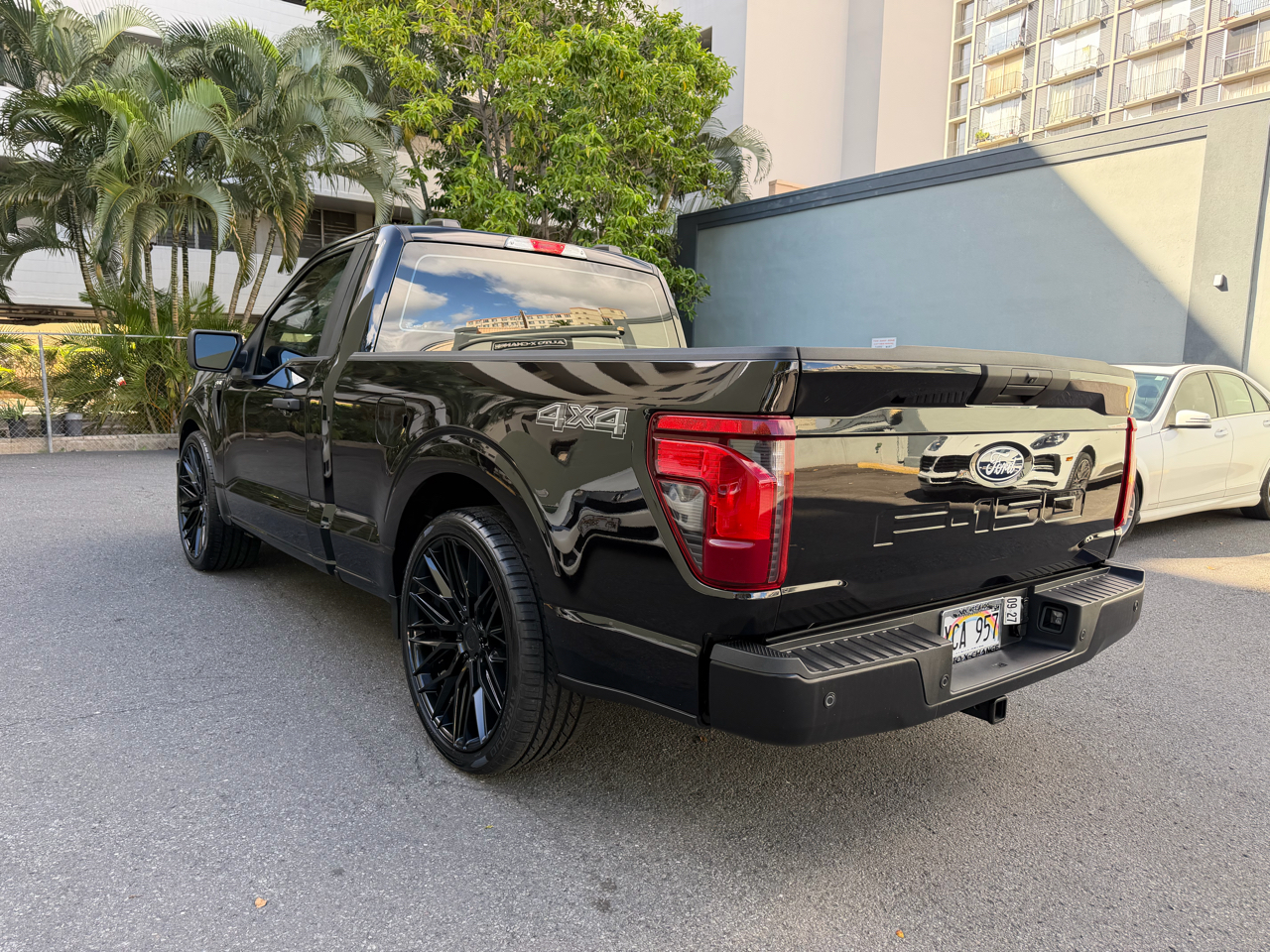 Ford F-150 4WD Reg Cab 122.5" XL 2025