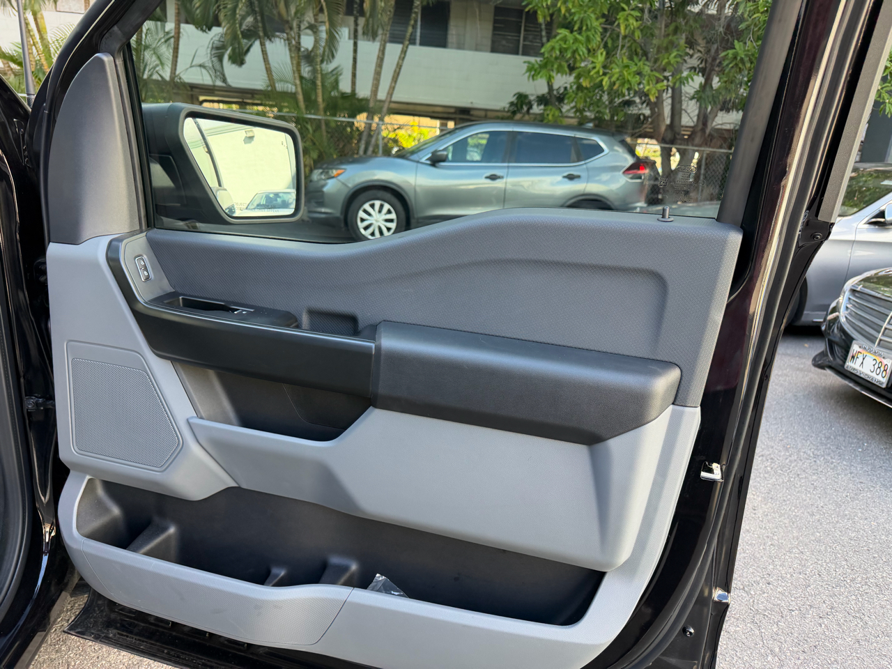 Ford F-150 4WD Reg Cab 122.5" XL 2025