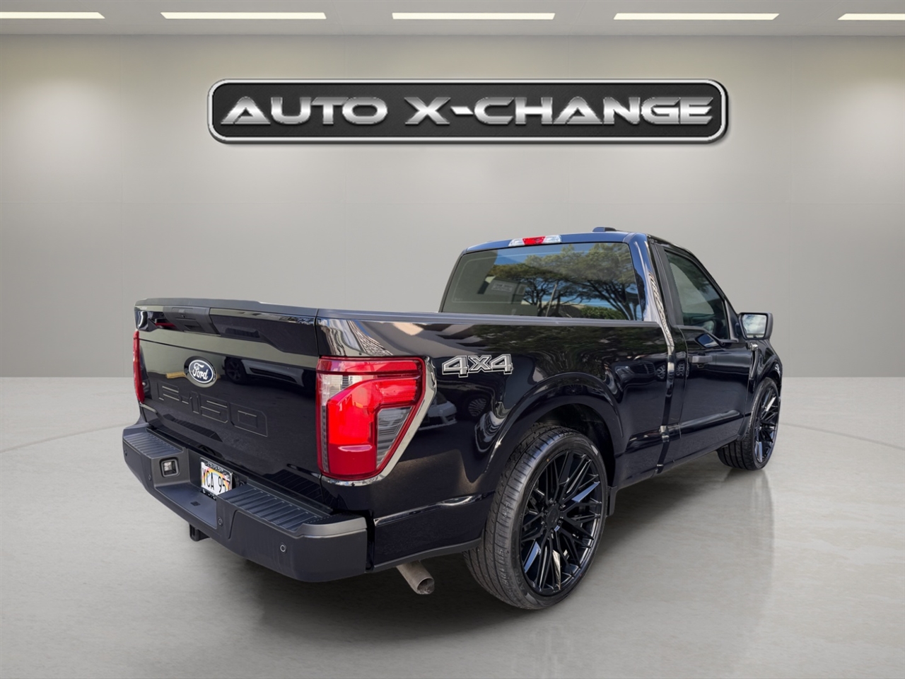 Ford F-150 4WD Reg Cab 122.5" XL 2025