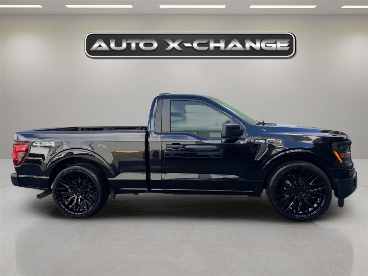 Ford F-150 4WD Reg Cab 122.5" XL 2025