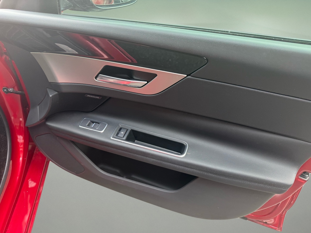 Jaguar XF 4dr Sdn 35t Prestige RWD 2016