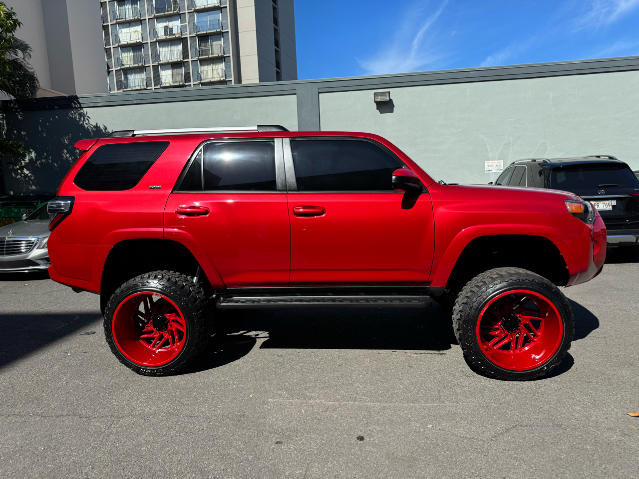 Toyota 4Runner SR5 4WD (Natl) 2022