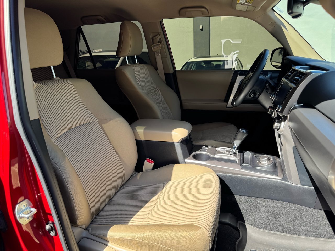 Toyota 4Runner SR5 4WD (Natl) 2022