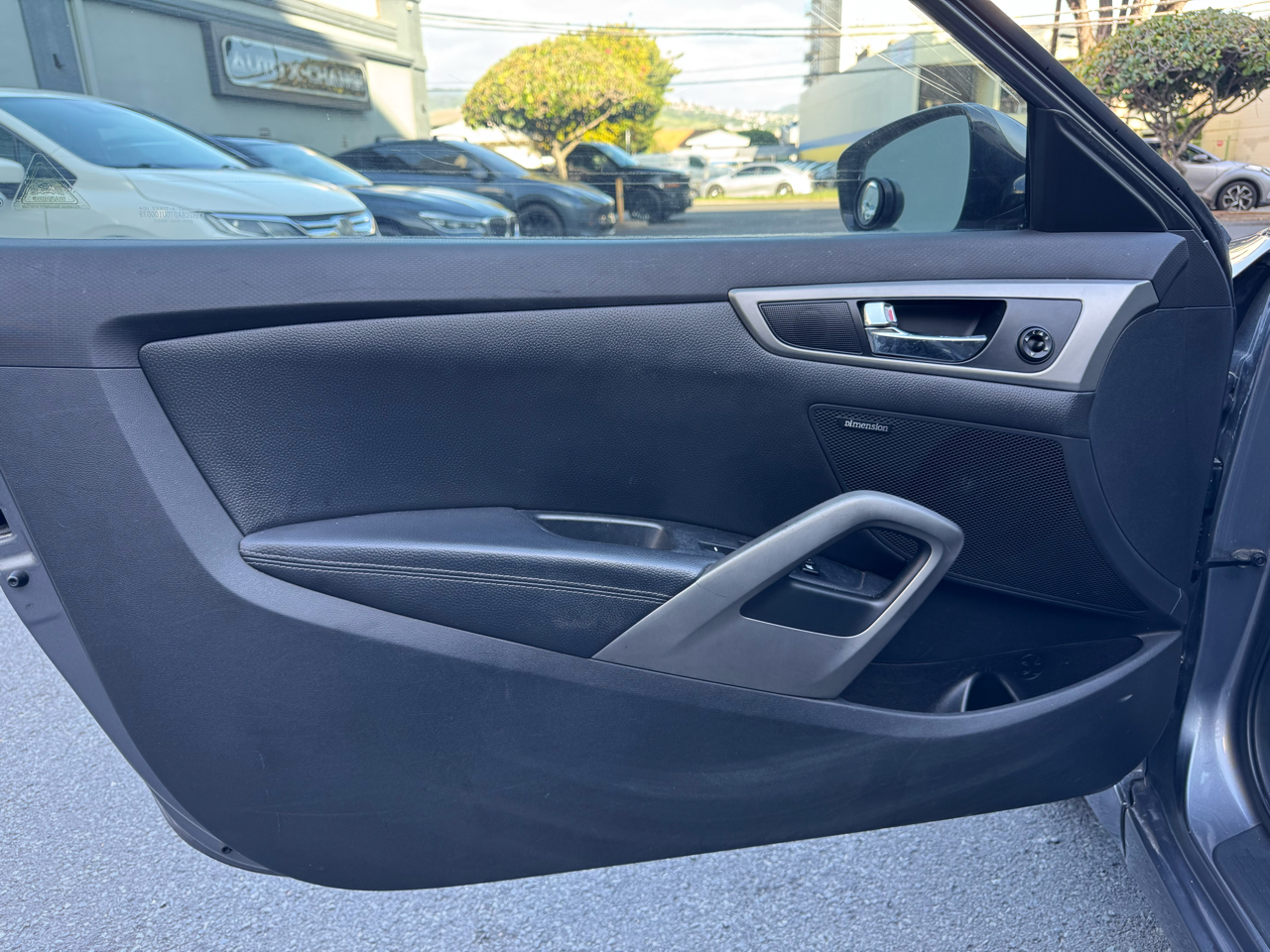 Hyundai Veloster 3dr Cpe Auto w/Black Int 2013