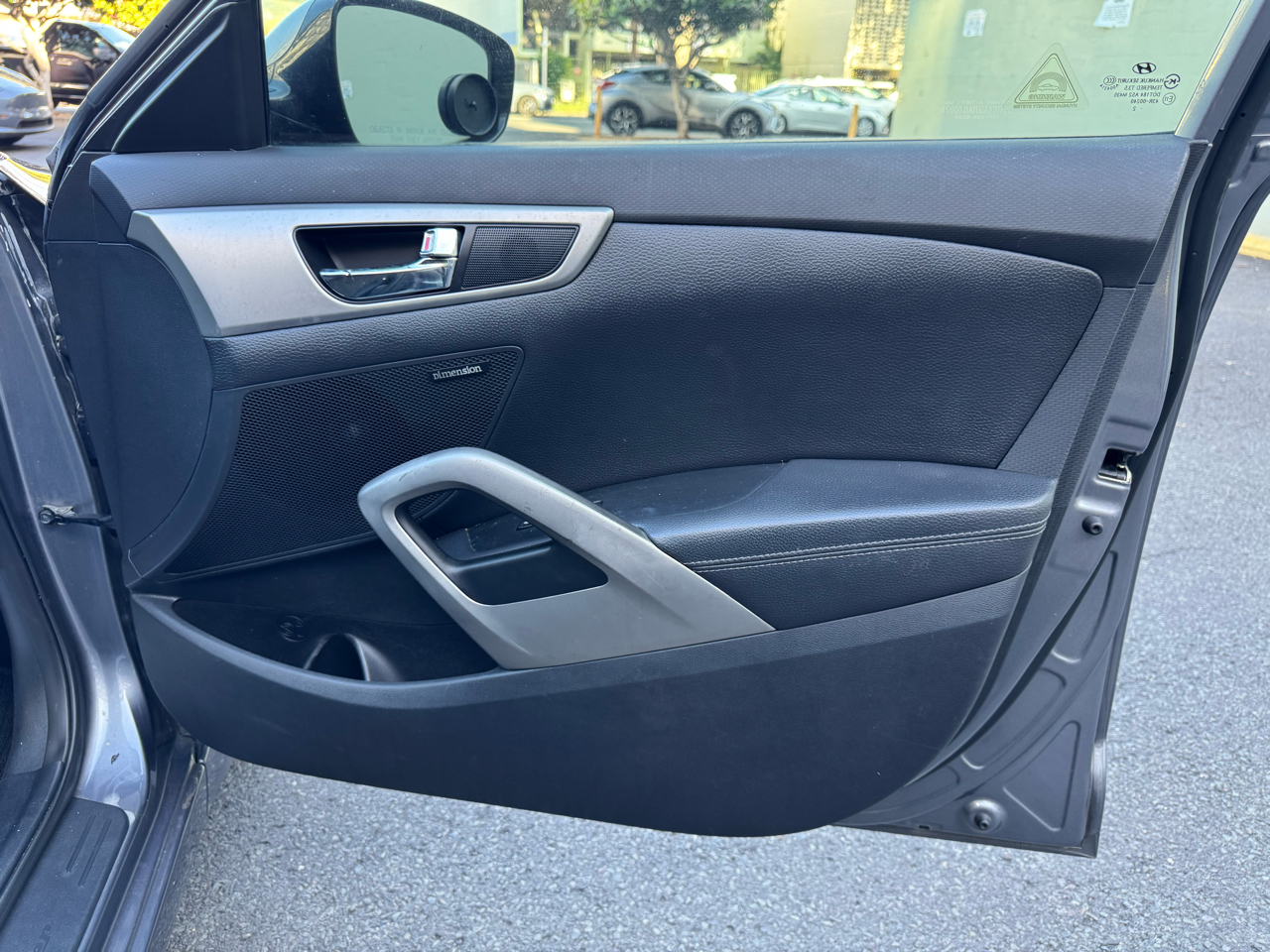 Hyundai Veloster 3dr Cpe Auto w/Black Int 2013