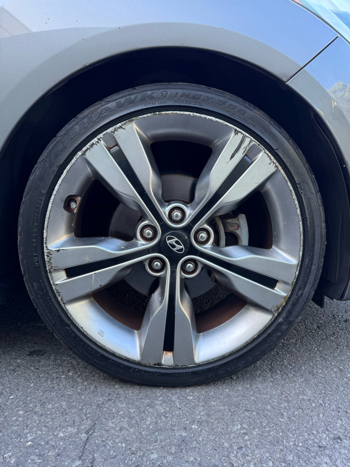 Hyundai Veloster 3dr Cpe Auto w/Black Int 2013