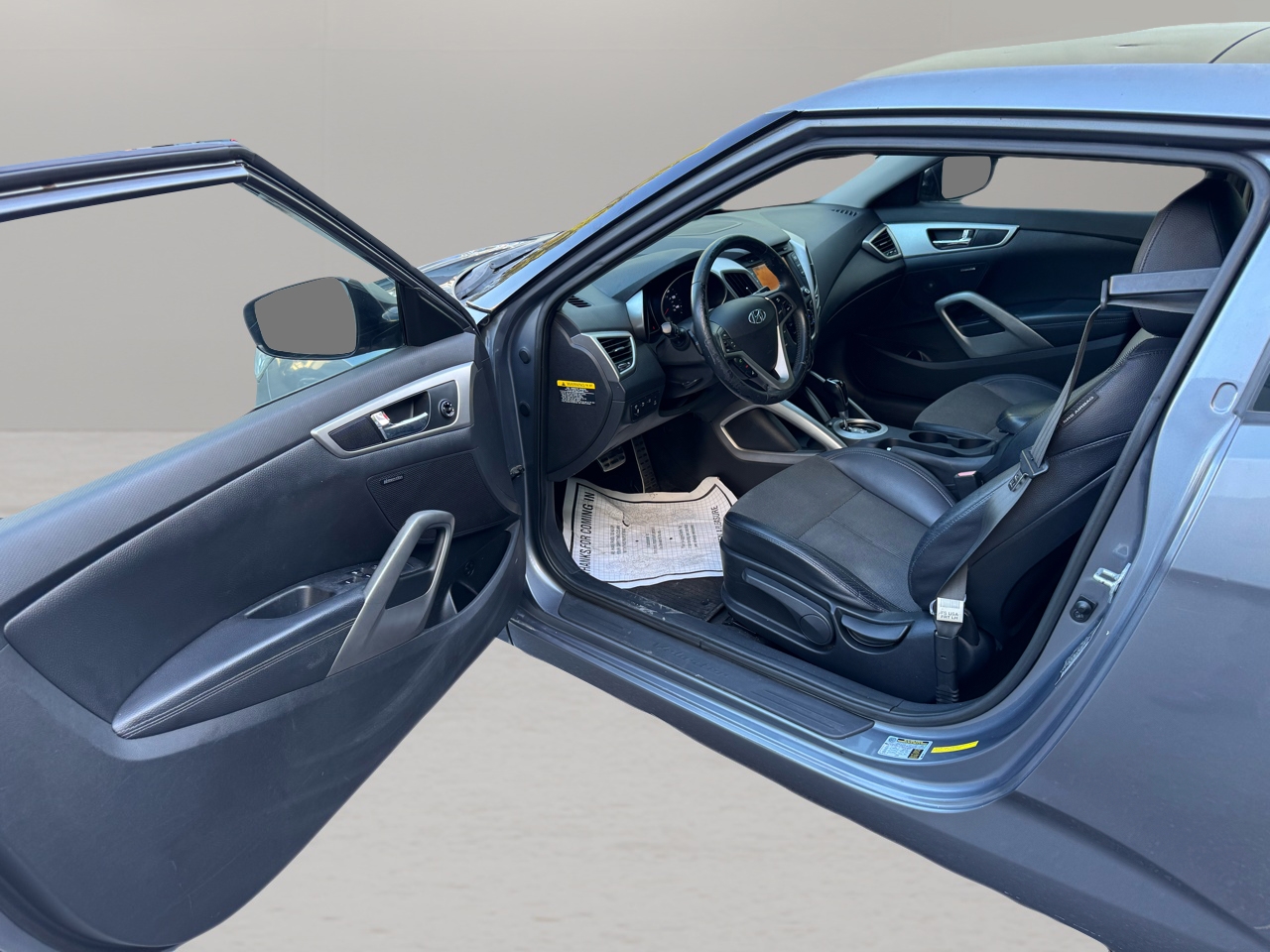 Hyundai Veloster 3dr Cpe Auto w/Black Int 2013