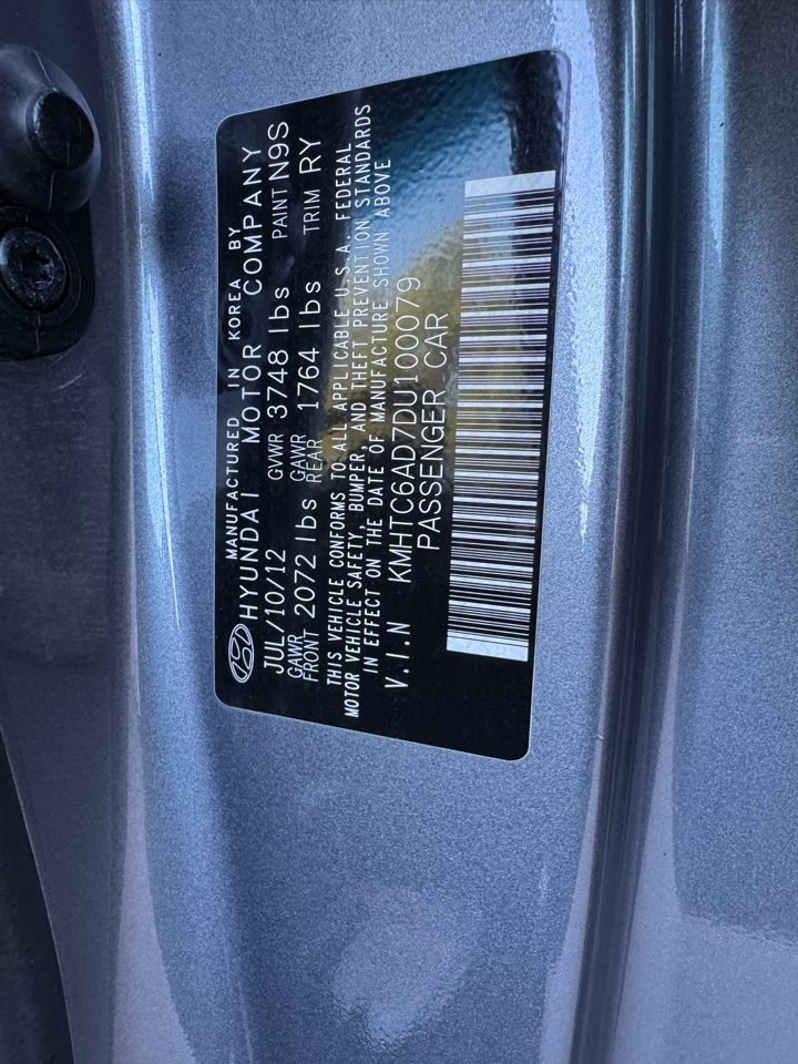 Hyundai Veloster 3dr Cpe Auto w/Black Int 2013