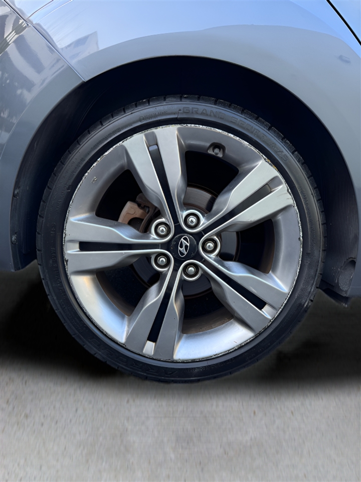Hyundai Veloster 3dr Cpe Auto w/Black Int 2013