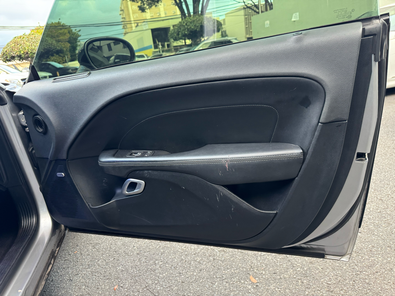 Dodge Challenger 2dr Cpe SXT Plus 2016