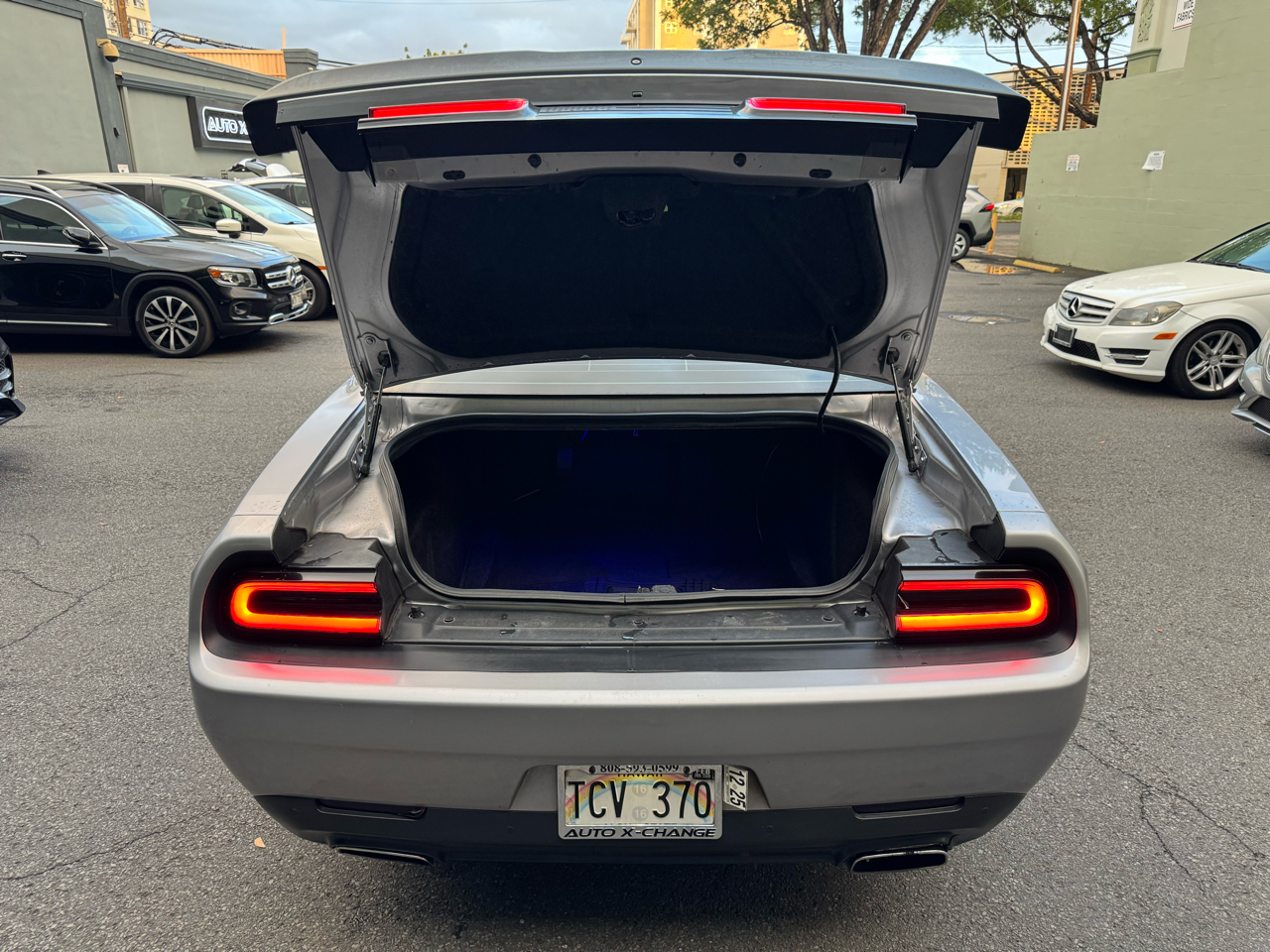 Dodge Challenger 2dr Cpe SXT Plus 2016