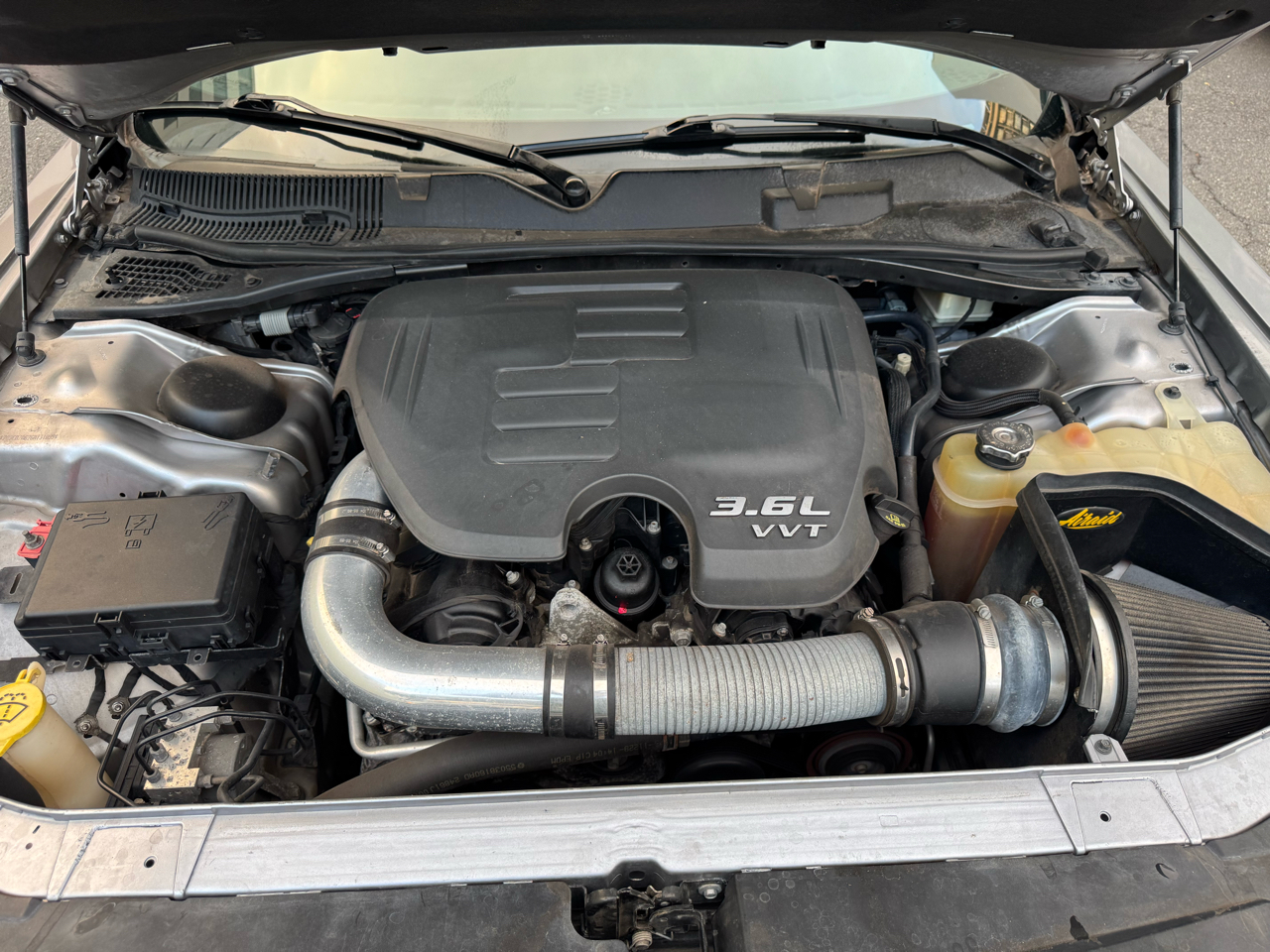 Dodge Challenger 2dr Cpe SXT Plus 2016