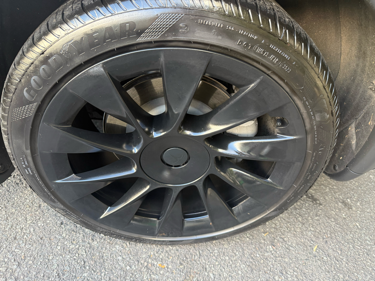 Tesla Model Y RWD 2023