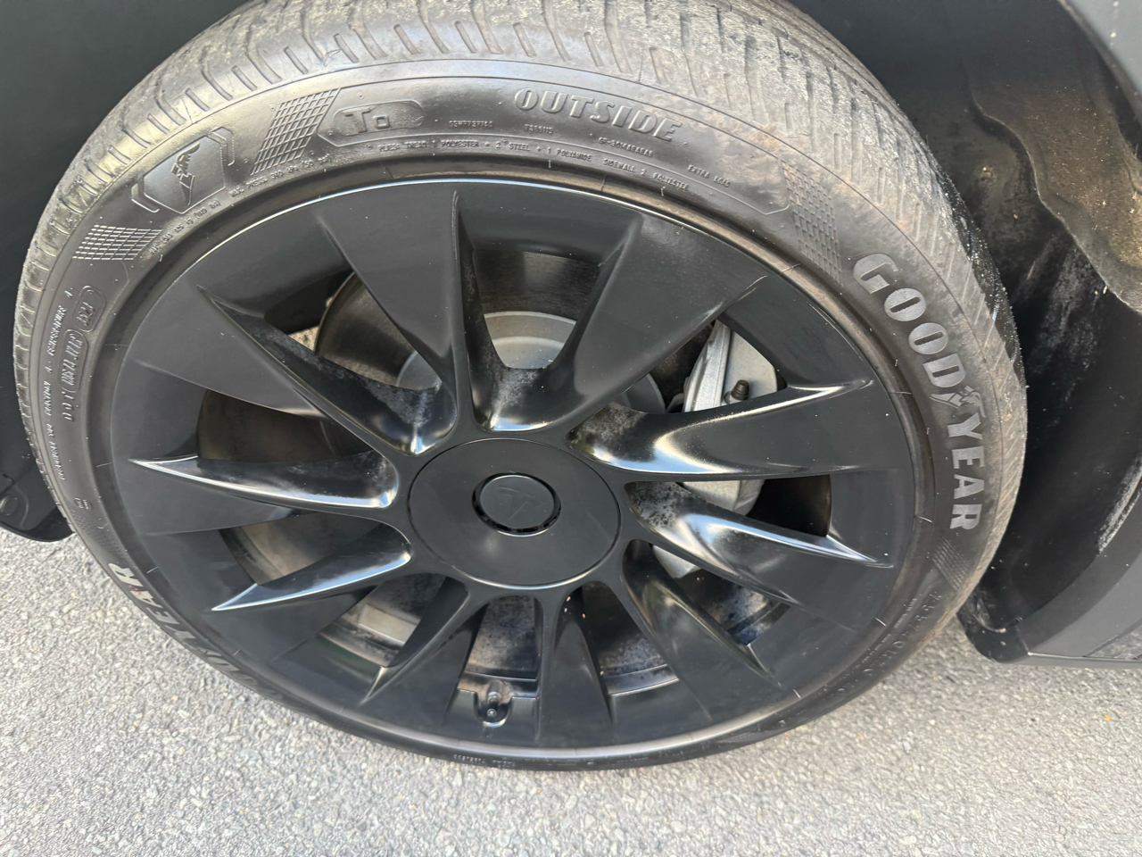 Tesla Model Y RWD 2023