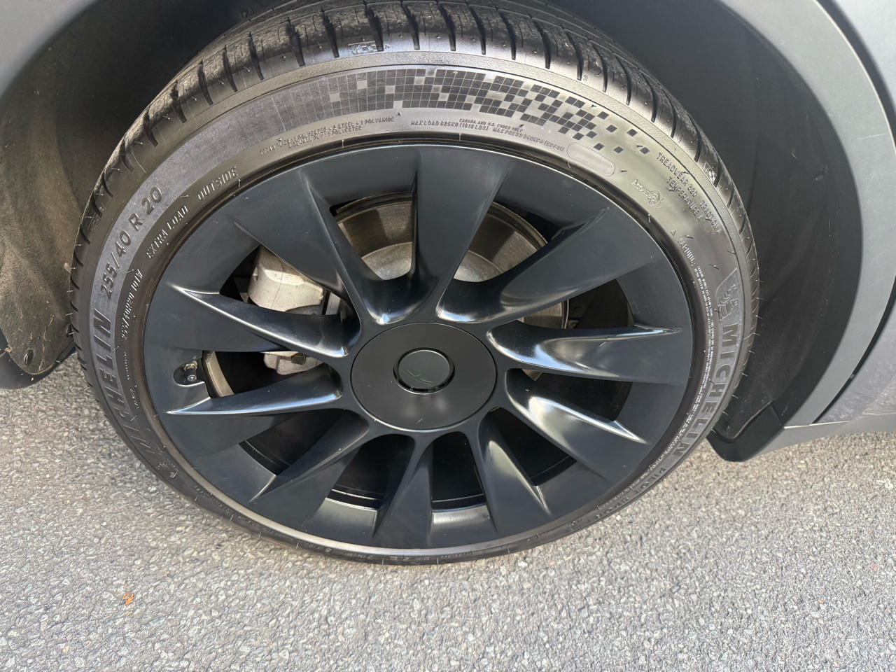 Tesla Model Y RWD 2023