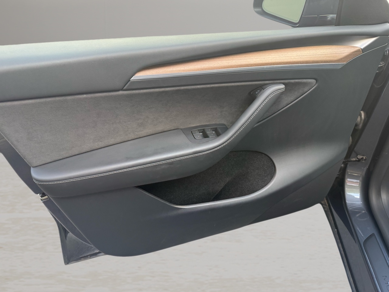 Tesla Model Y RWD 2023