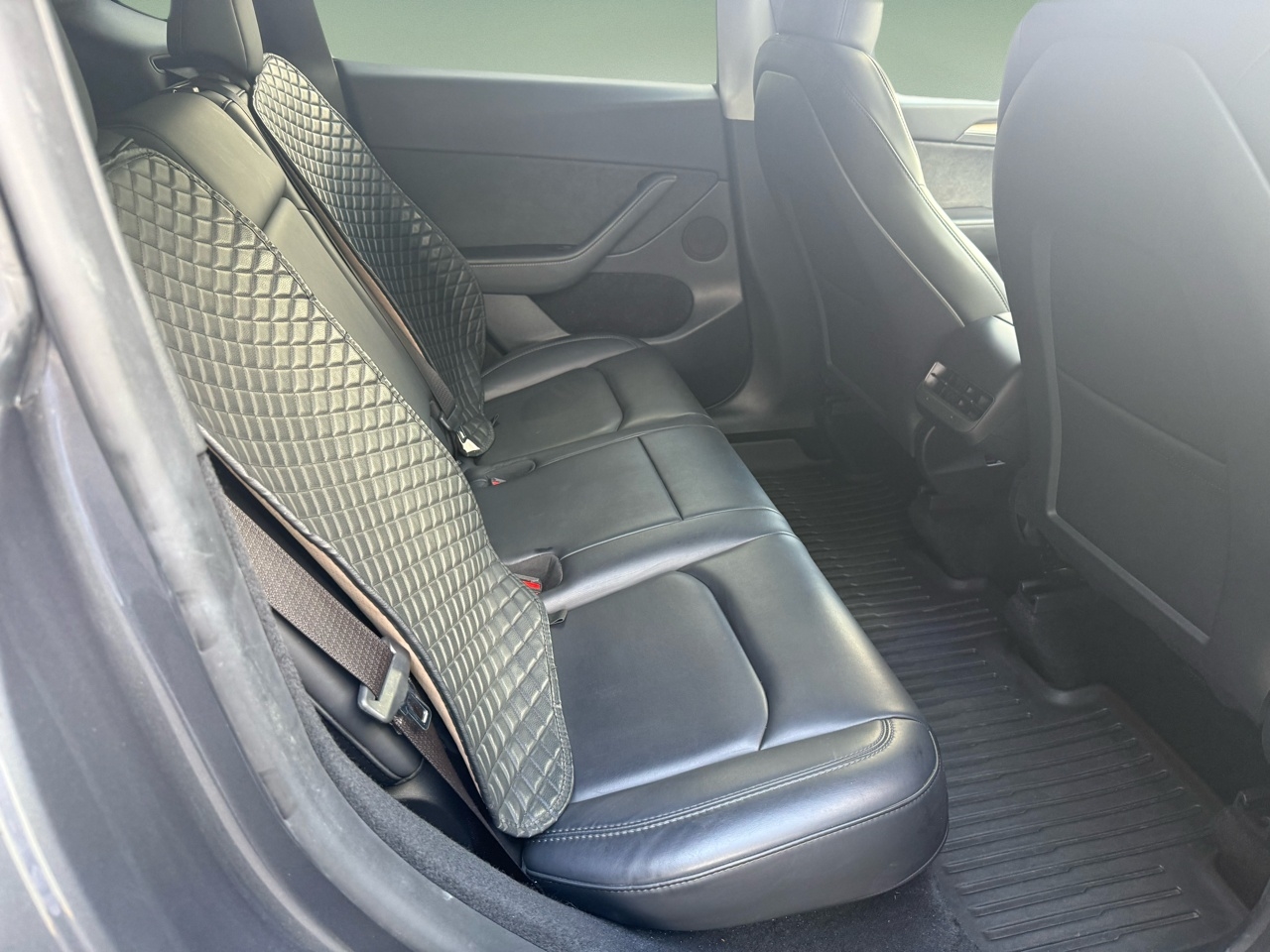 Tesla Model Y RWD 2023