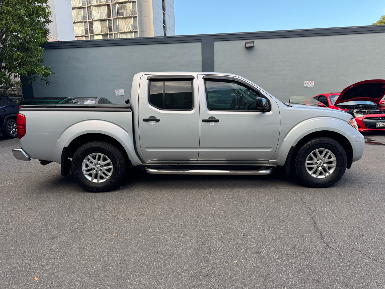 Nissan Frontier 2WD Crew Cab SWB Auto SV 2016