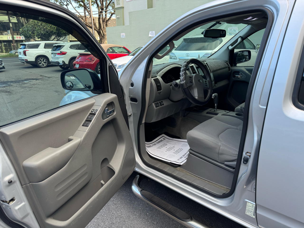 Nissan Frontier 2WD Crew Cab SWB Auto SV 2016