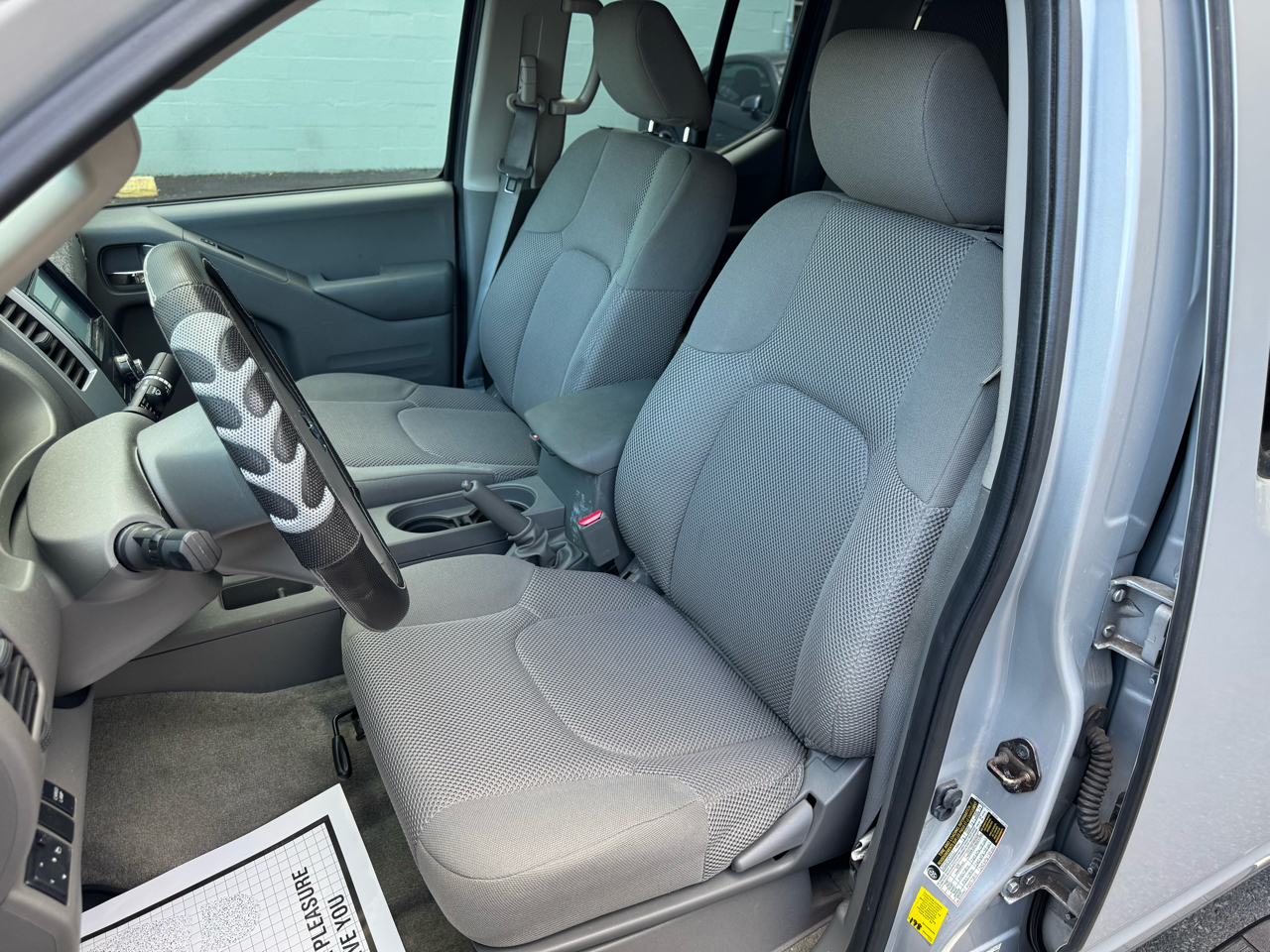 Nissan Frontier 2WD Crew Cab SWB Auto SV 2016