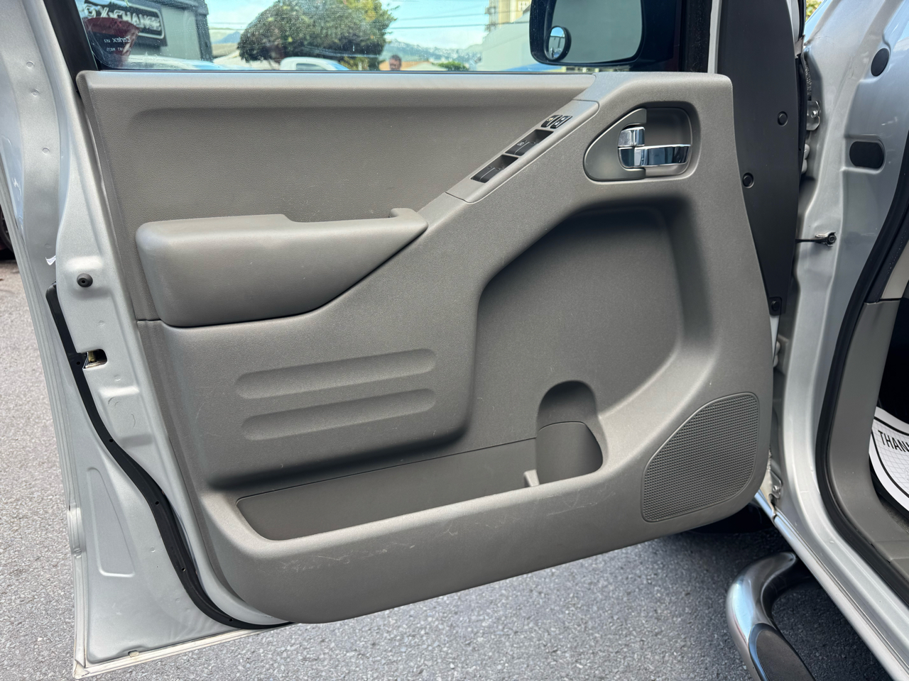 Nissan Frontier 2WD Crew Cab SWB Auto SV 2016