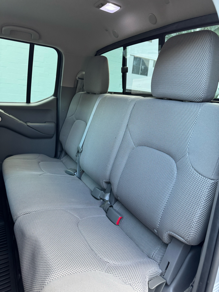 Nissan Frontier 2WD Crew Cab SWB Auto SV 2016