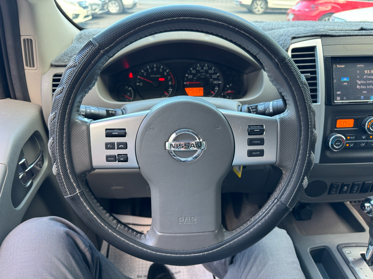 Nissan Frontier 2WD Crew Cab SWB Auto SV 2016