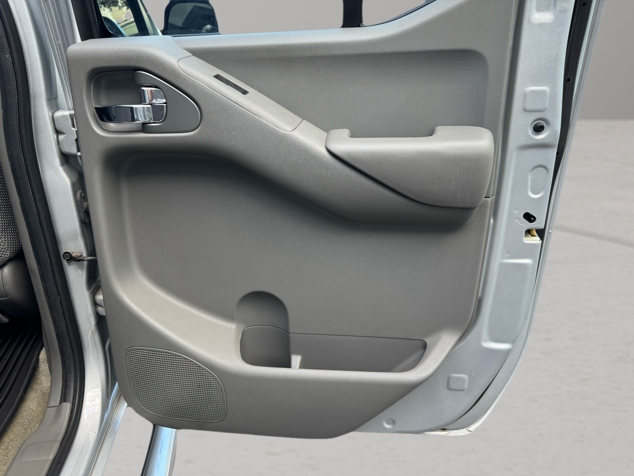 Nissan Frontier 2WD Crew Cab SWB Auto SV 2016