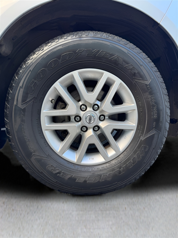 Nissan Frontier 2WD Crew Cab SWB Auto SV 2016