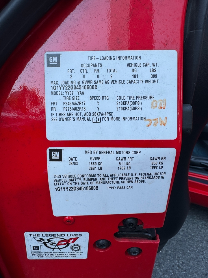 Chevrolet Corvette 2dr Cpe 2004