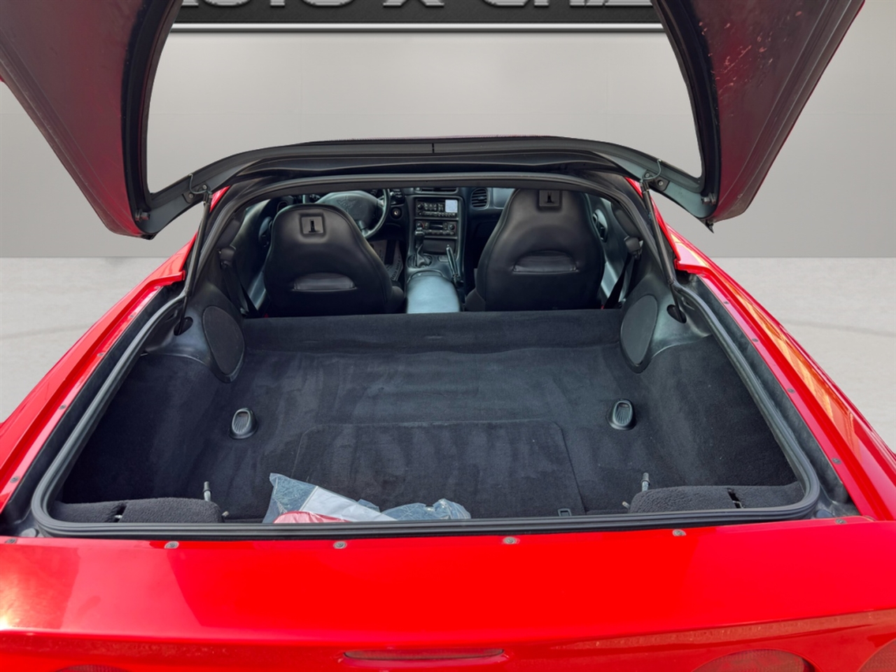 Chevrolet Corvette 2dr Cpe 2004