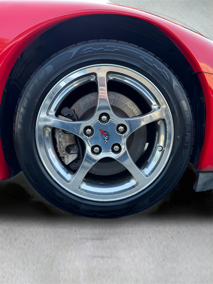 Chevrolet Corvette 2dr Cpe 2004