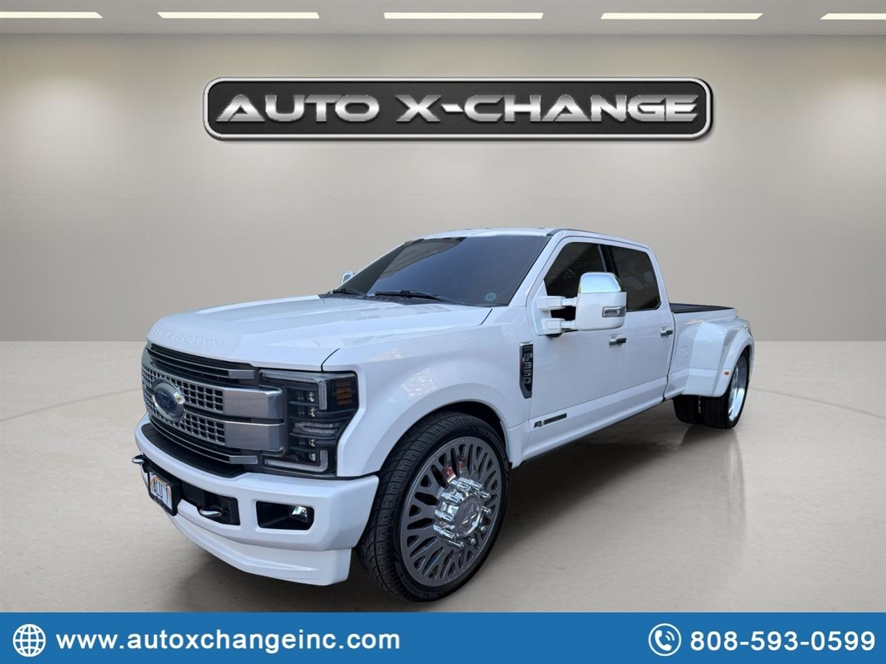 2017 Ford Super Duty F-350 DRW Platinum 2WD Crew Cab 8' Box