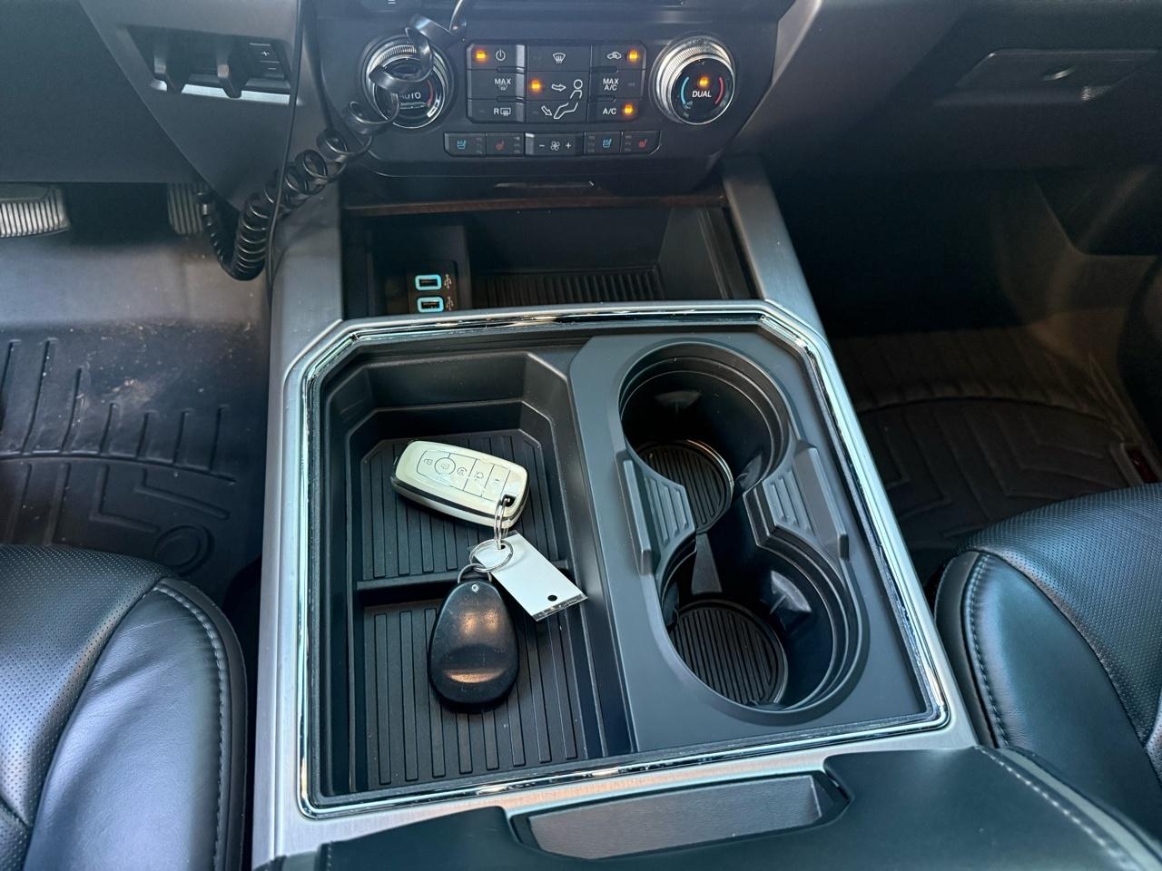 Ford Super Duty F-350 DRW Platinum 2WD Crew Cab 8' Box 2017