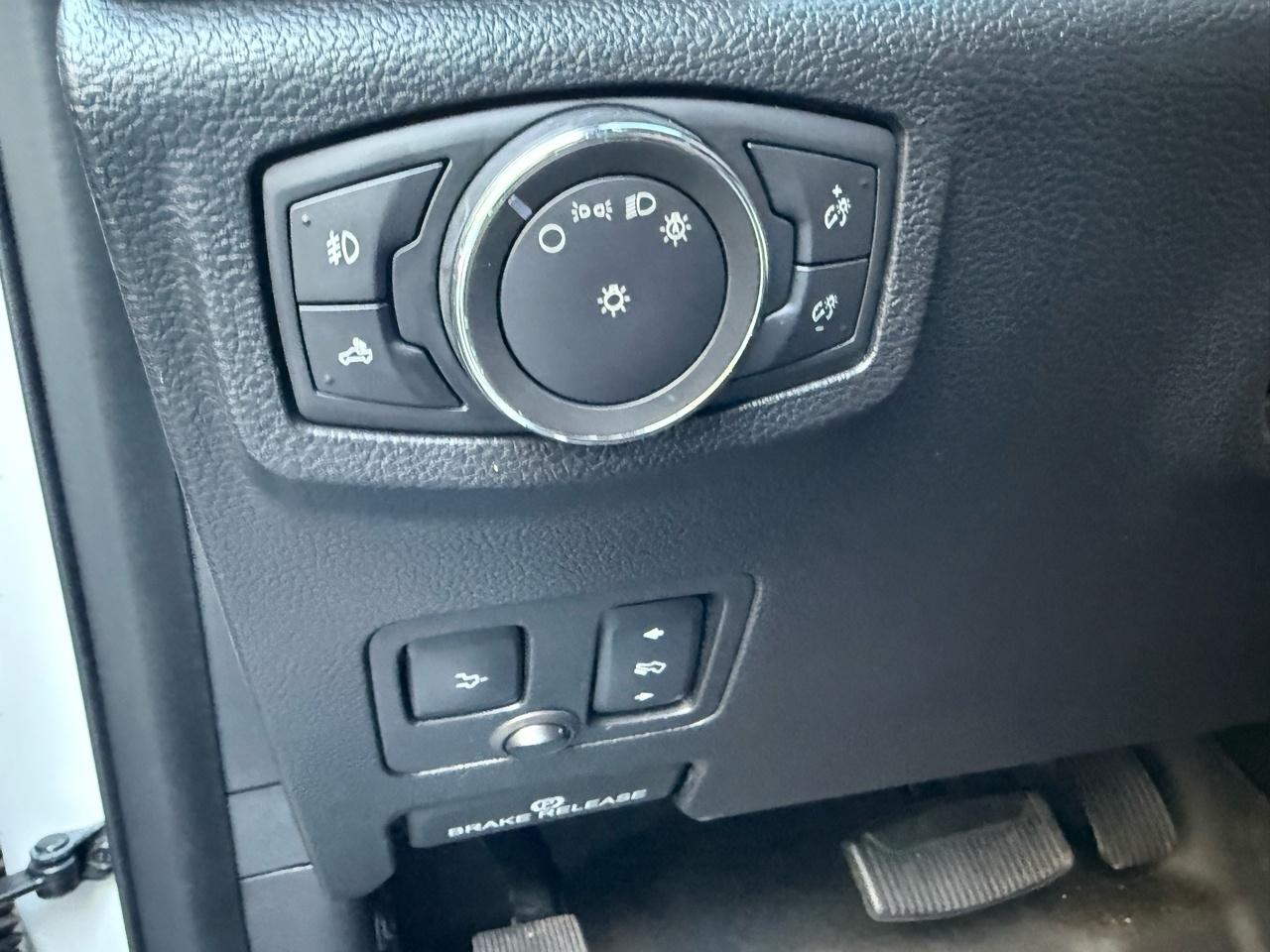 Ford Super Duty F-350 DRW Platinum 2WD Crew Cab 8' Box 2017