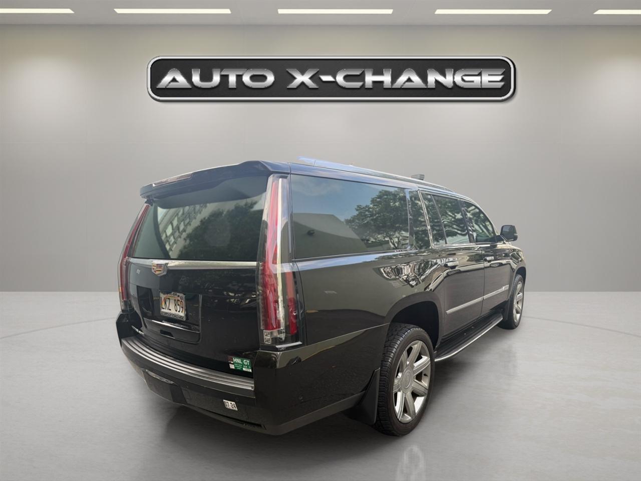 Cadillac Escalade ESV 4WD 4dr Premium Luxury 2018