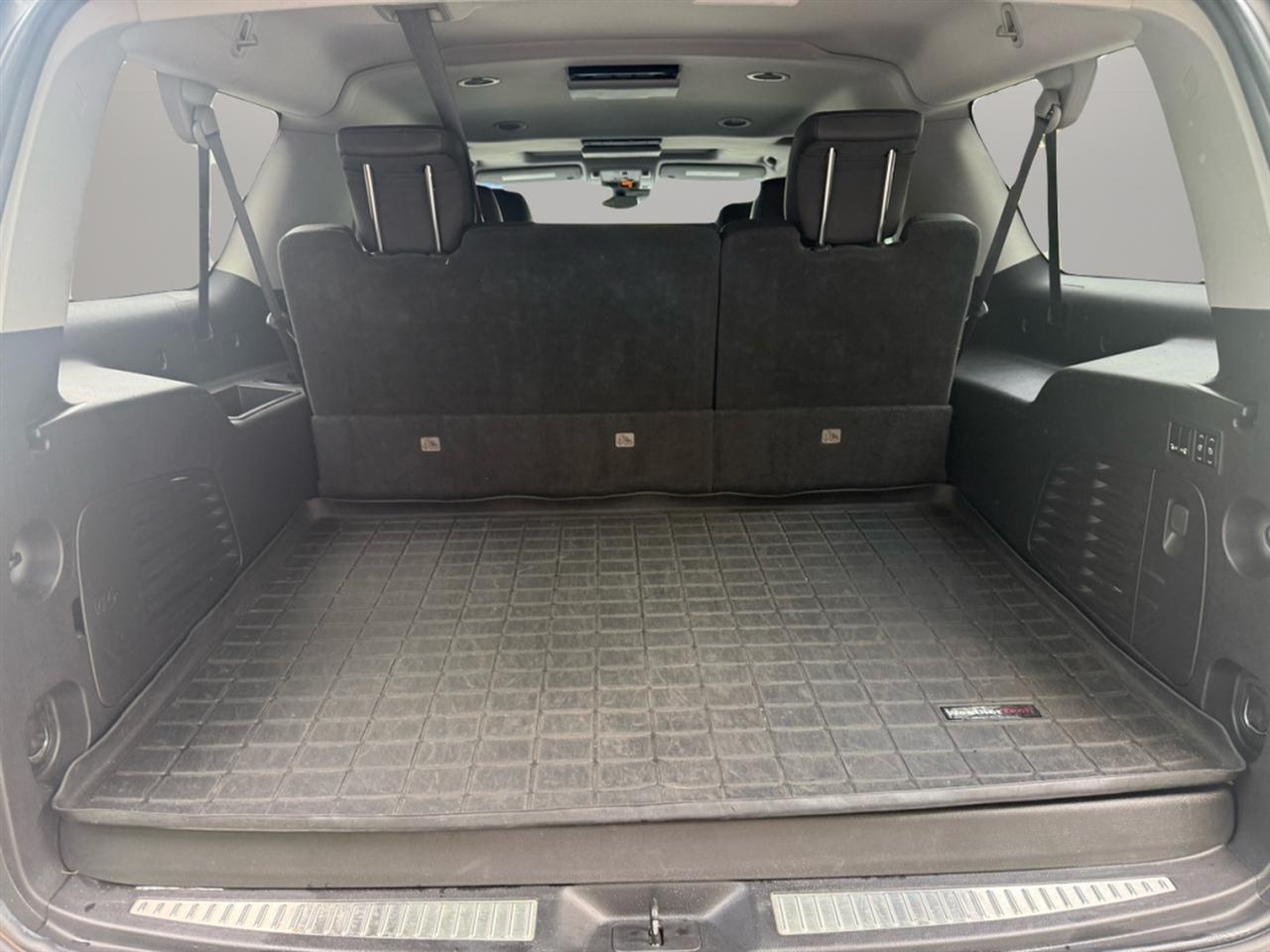 Cadillac Escalade ESV 4WD 4dr Premium Luxury 2018