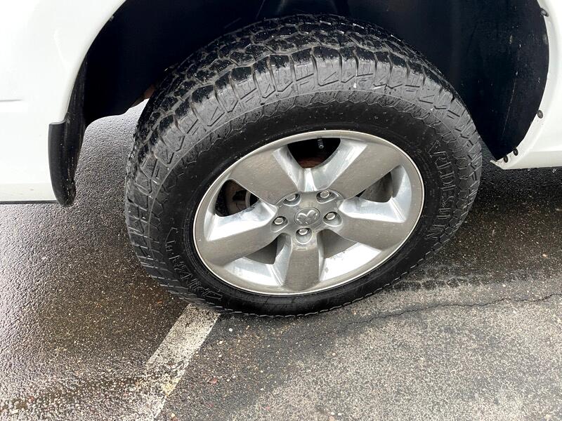 RAM 1500 Classic Big Horn 4x4 Crew Cab 5'7" Box 2019