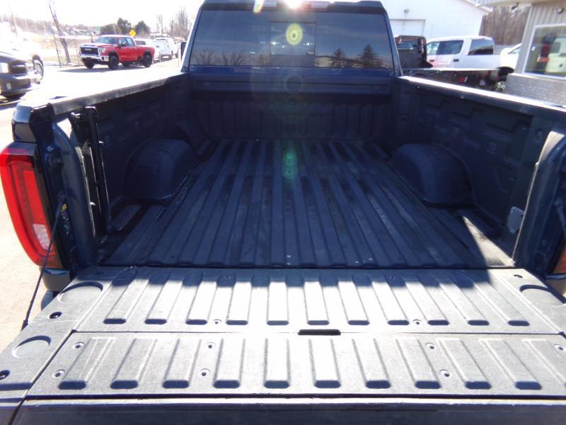 GMC Sierra 2500HD Denali Crew Cab 4WD SB 2023