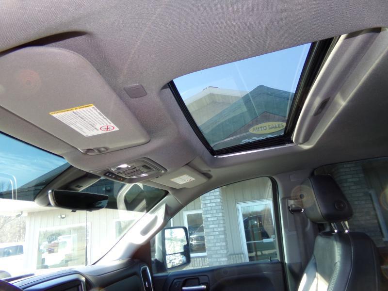 GMC Sierra 2500HD Denali Crew Cab 4WD SB 2023