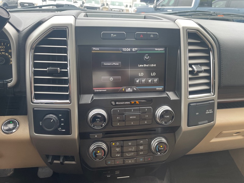 Ford F-150 4WD SuperCrew 145" Lariat 2015