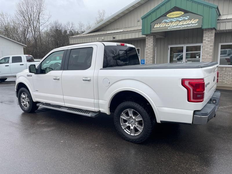 Ford F-150 4WD SuperCrew 145" Lariat 2015