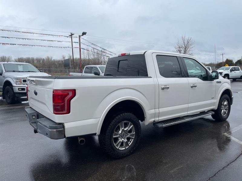 Ford F-150 4WD SuperCrew 145" Lariat 2015