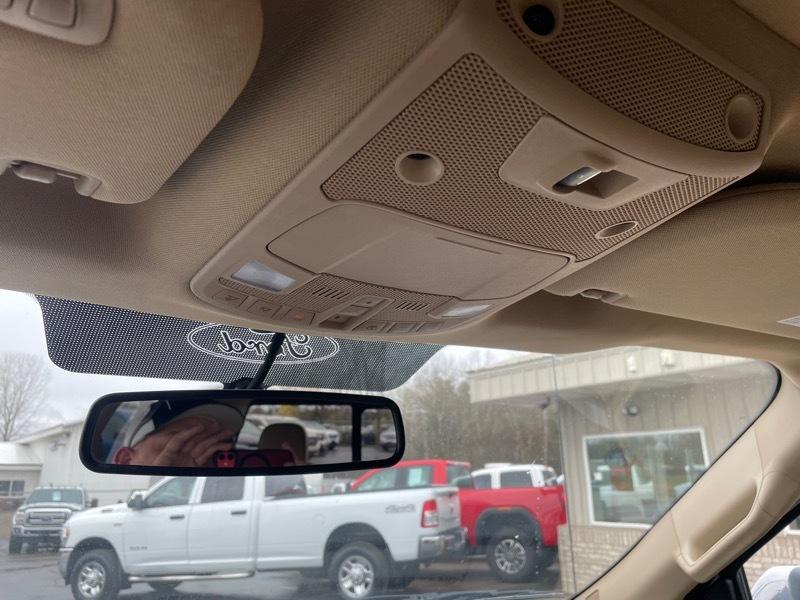 Ford F-150 4WD SuperCrew 145" Lariat 2015