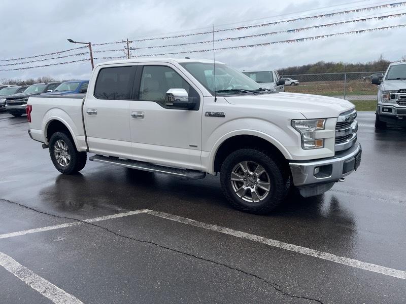 Ford F-150 4WD SuperCrew 145" Lariat 2015