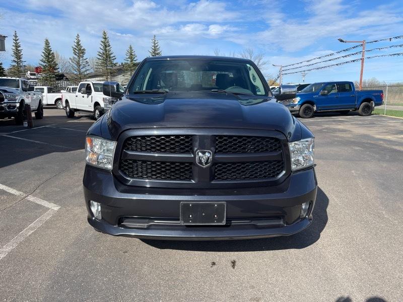 RAM 1500 4WD Crew Cab 140.5" Express 2018