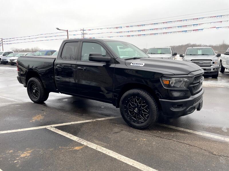 RAM 1500 Express 4x4 Quad Cab 6'4" Box 2023