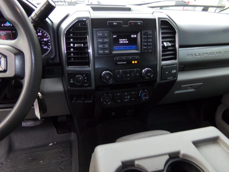 Ford F-250 SD XLT Crew Cab Long Bed 4WD 2019