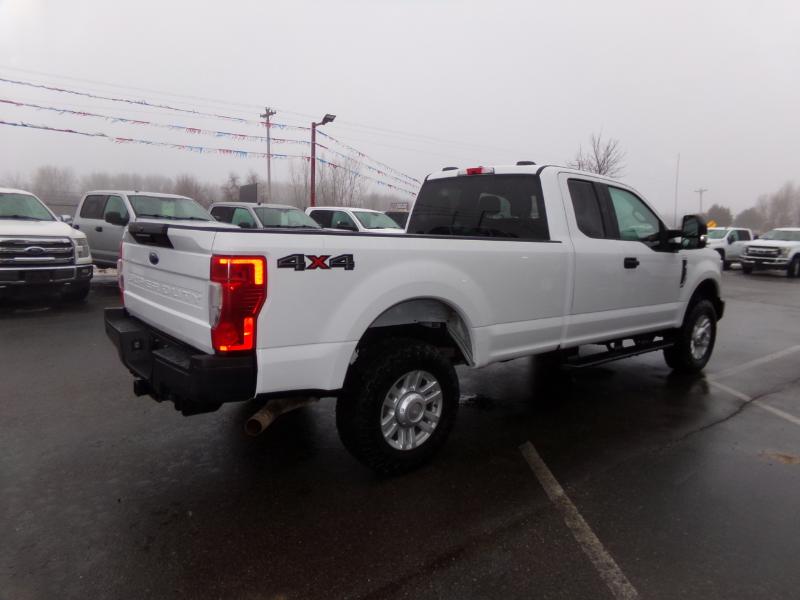 Ford F-250 SD XL SuperCab Long Bed 4WD 2020