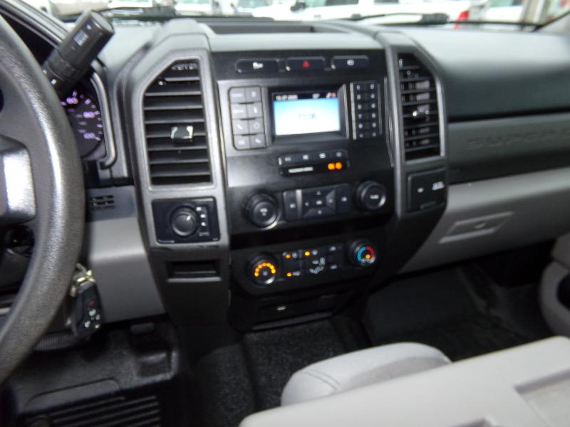 Ford F-250 SD XL SuperCab Long Bed 4WD 2020